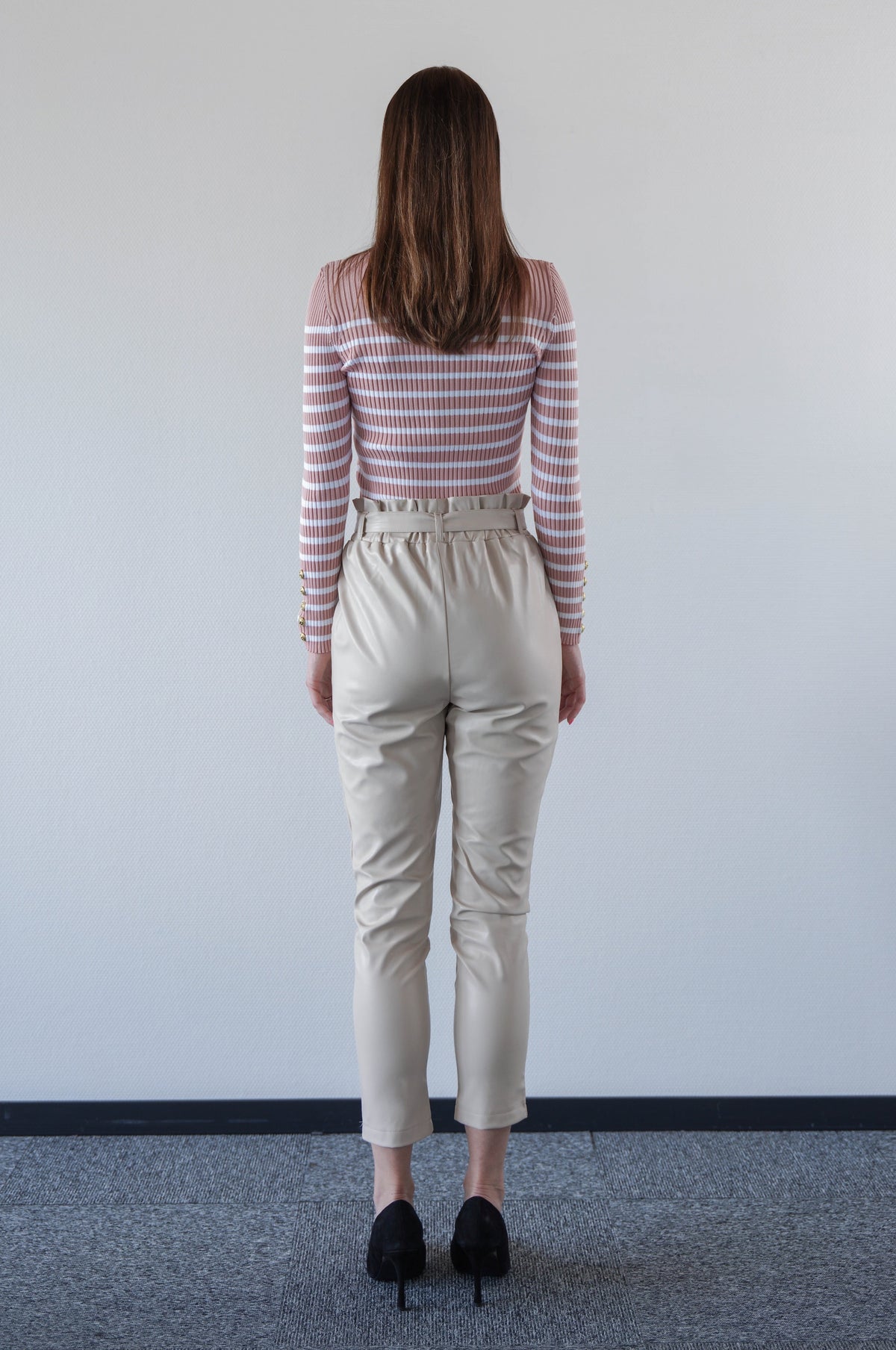 Trousers in vegan leather beige